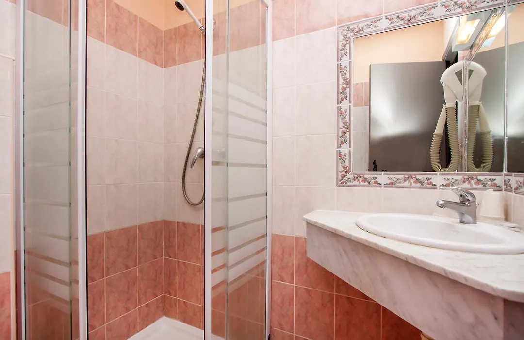 Hotel Arcu Di Sole-1