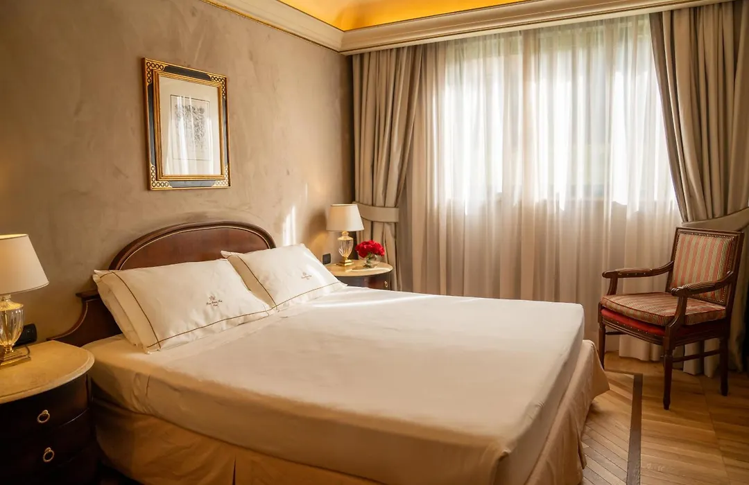 River Chateau Hotel-1