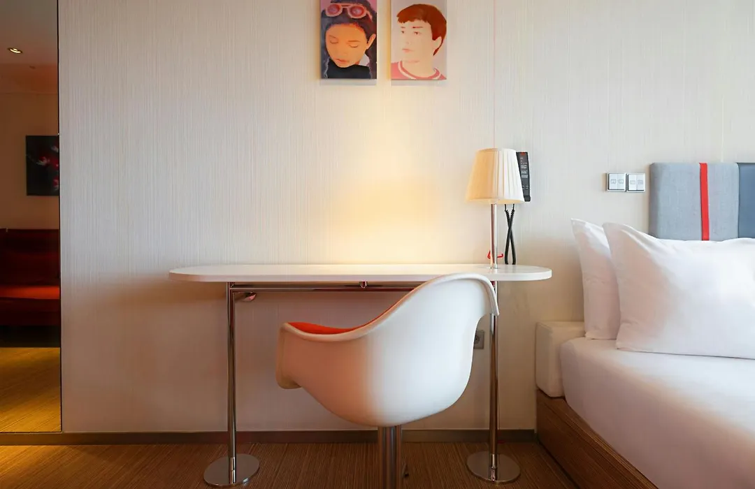 citizenM Glasgow-1