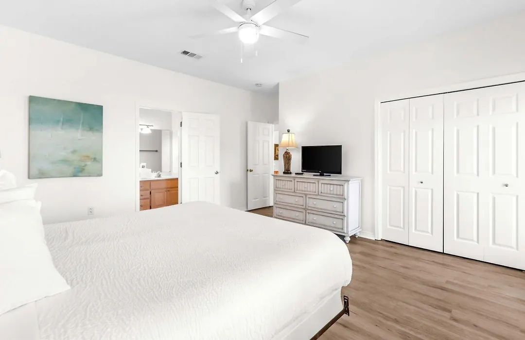 Emerald Shores-1