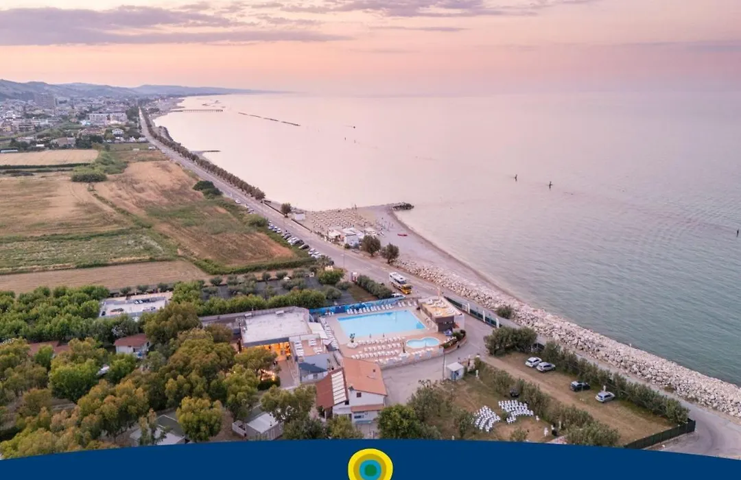 Club del Sole Roseto degli Abruzzi Easy Camping Village-1