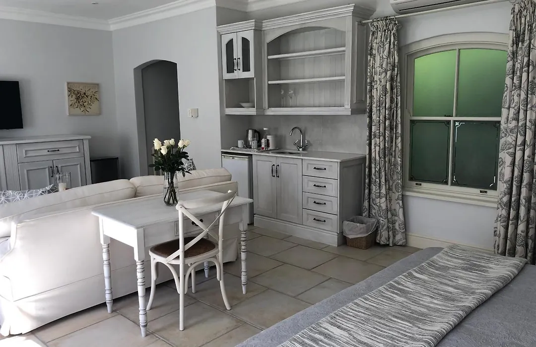 Constantia Valley Lodge-1