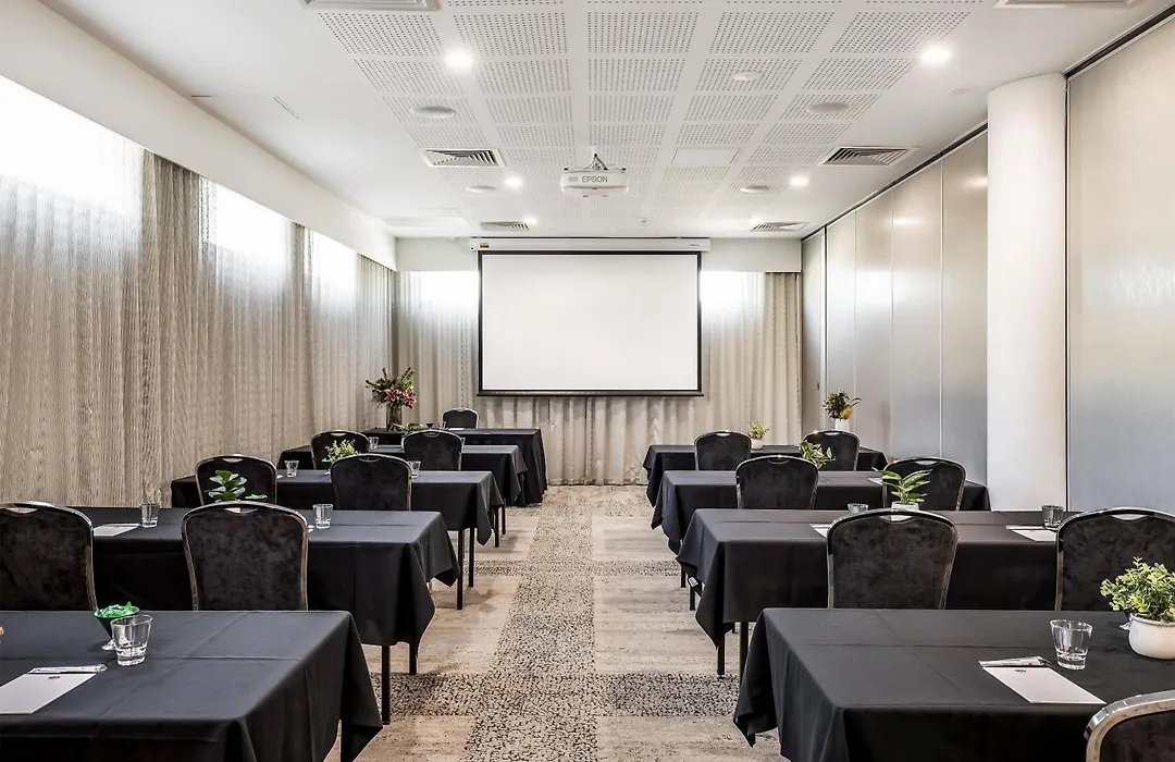 Metro Hotel Perth-1