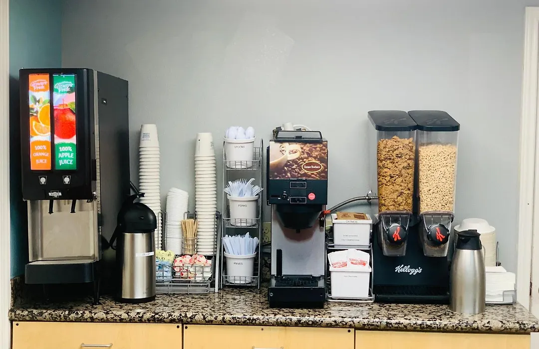 Super 8 By Wyndham Austin Downtown/Capitol Area-1