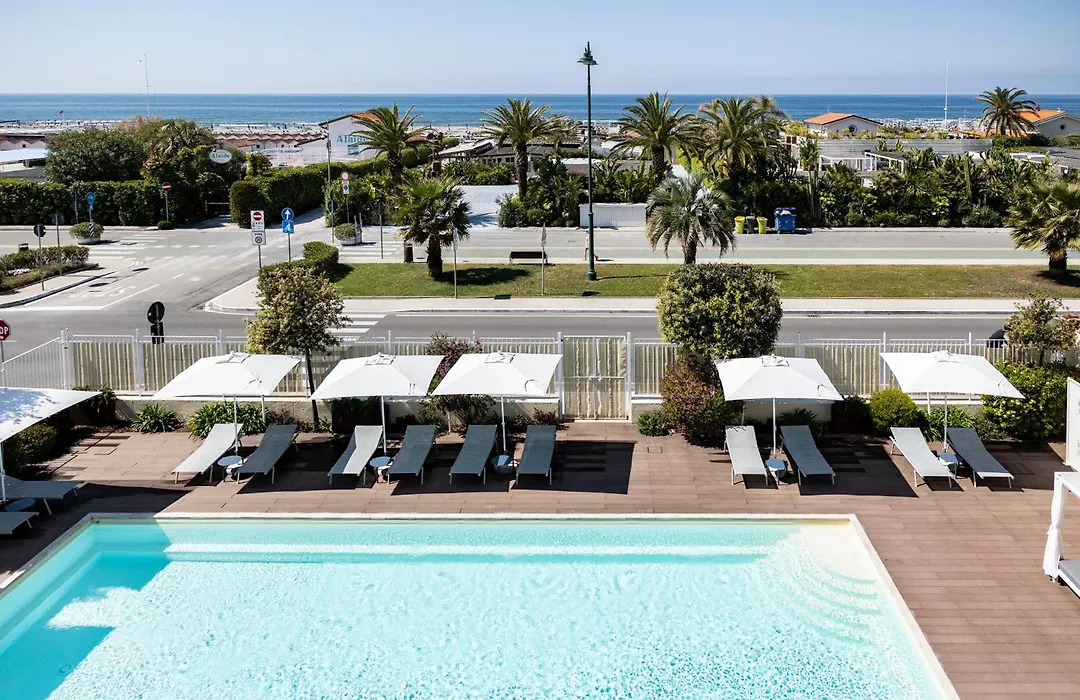 Grand Hotel-1