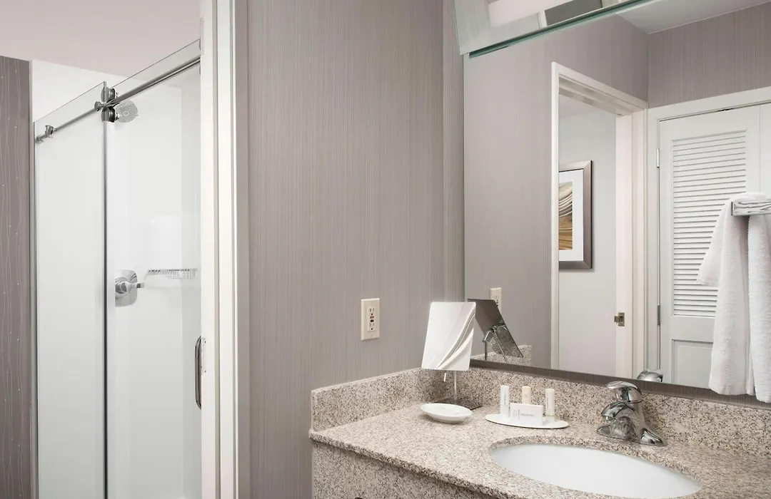 Courtyard By Marriott Portland Hillsboro-1