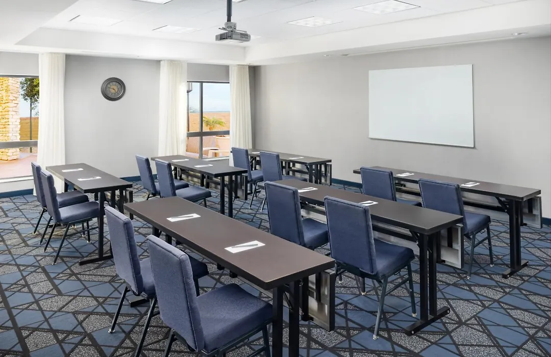 Courtyard By Marriott Phoenix Mesa Gateway Airport-1