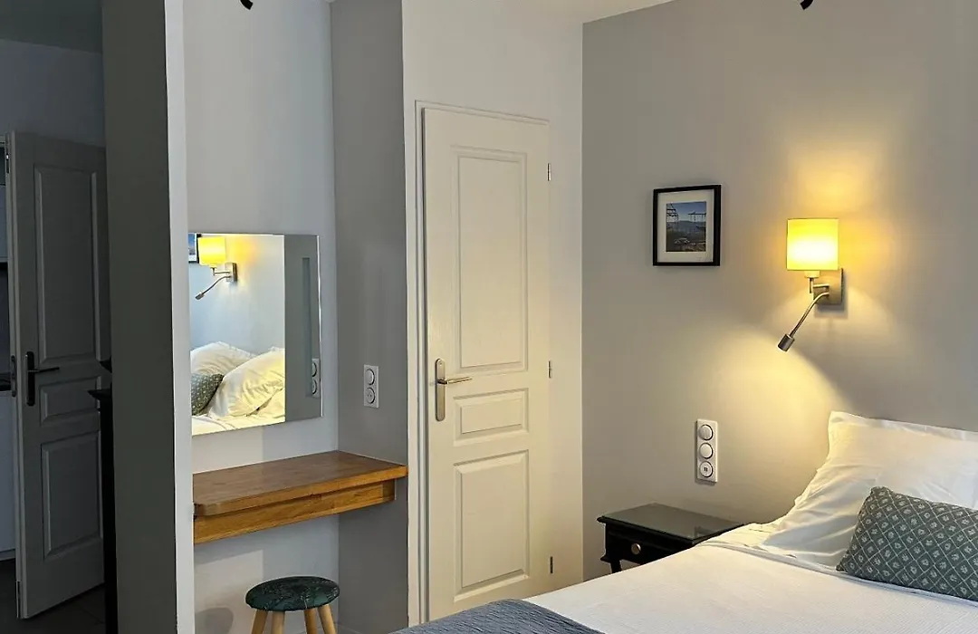 Le Petit Bijou Sete, 5 Appartements-1