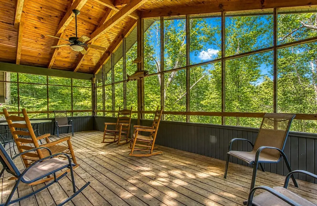 Mountain Lake Lodge, Hot Tub, Theater Room, 560 Free Tickets Each Paid Day!!!-1