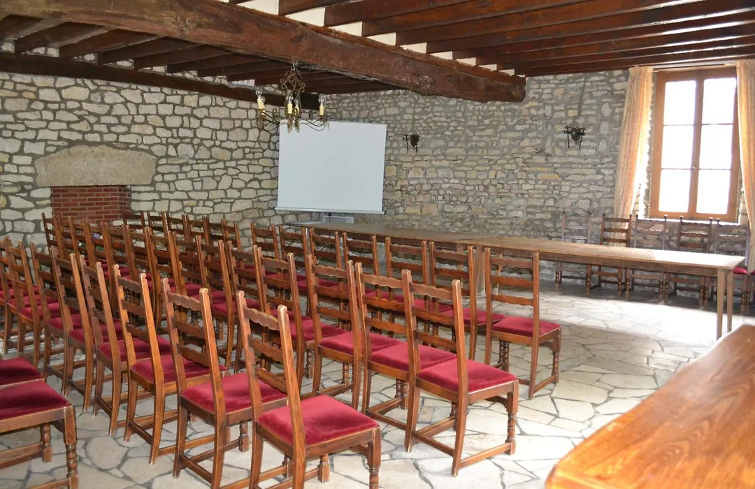 Logis Hotel Saint-Joseph-1