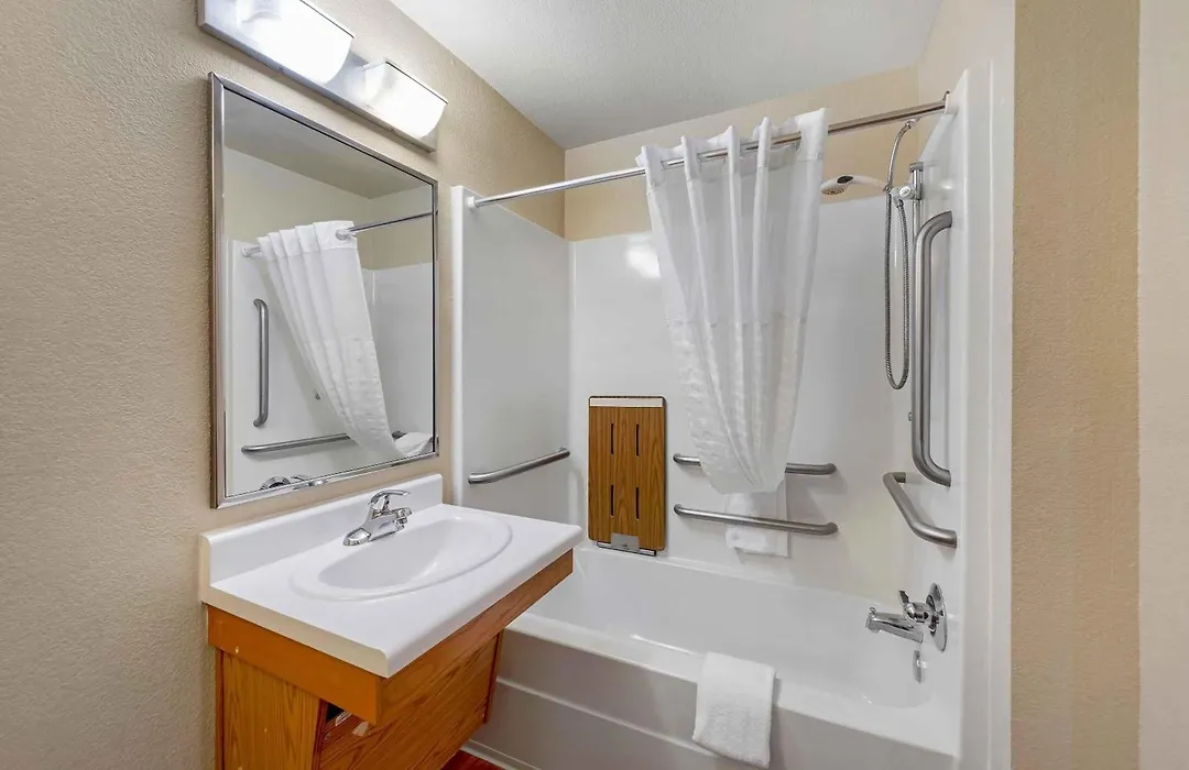 Extended Stay America Select Suites - Wichita - Airport-1