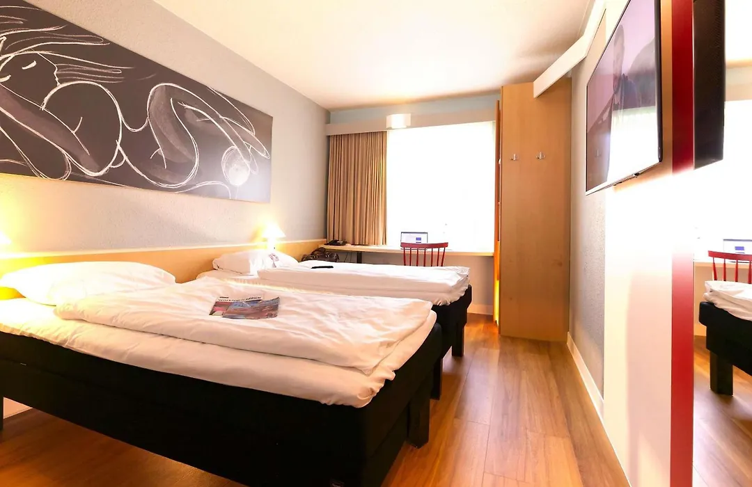 Ibis Koeln Messe-1