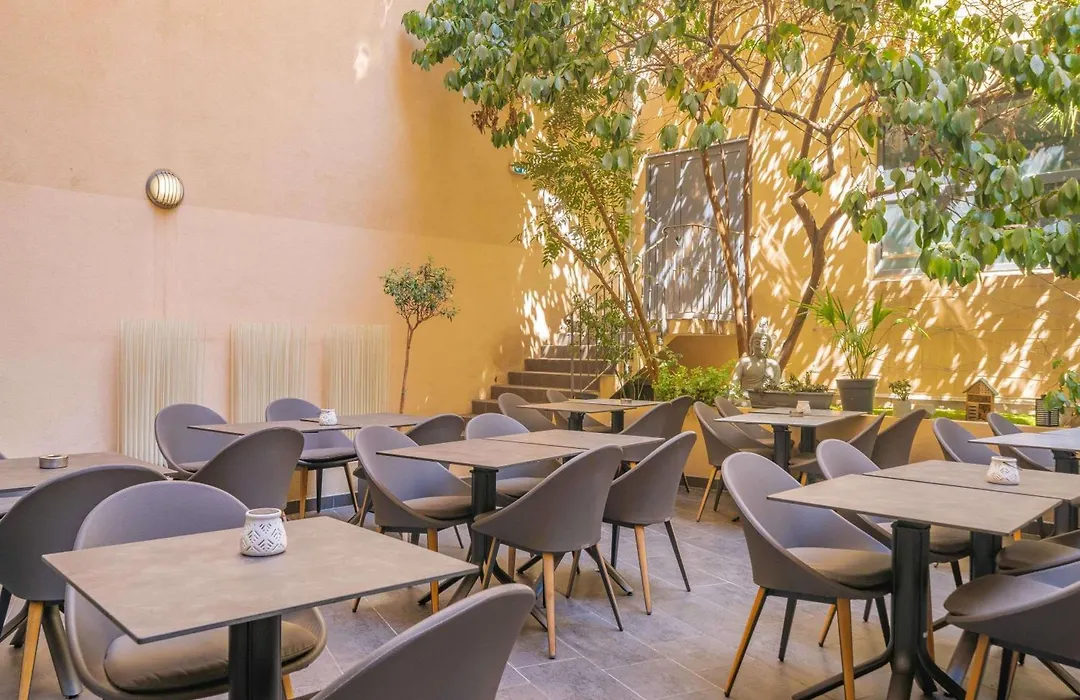 Novotel Suites Cannes Centre-1