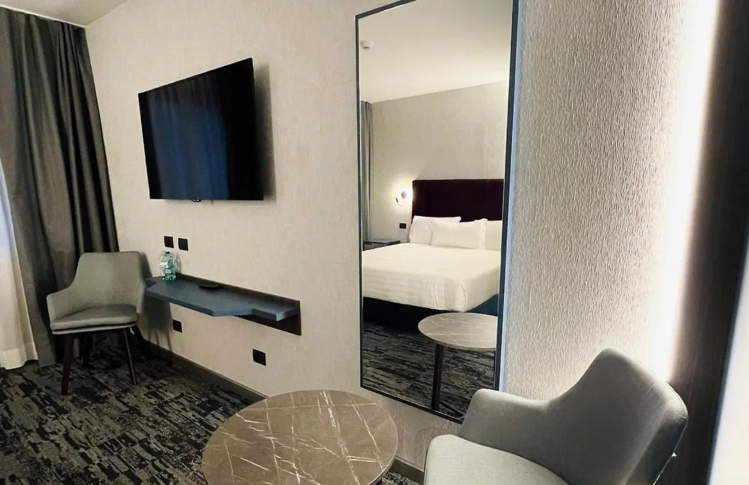 Mercure Leonardo da Vinci Rome Airport-1