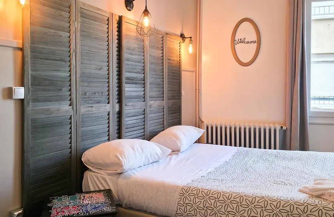 Hotel Le Midi Clermont-Cournon-1