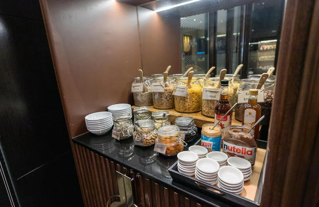 Sathorn Vista, Bangkok - Marriott Executive Apartments-1