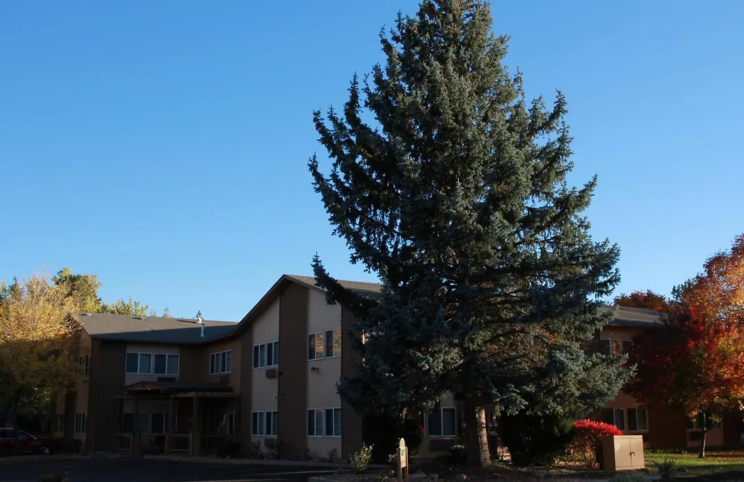 Boulder Twin Lakes Inn-1