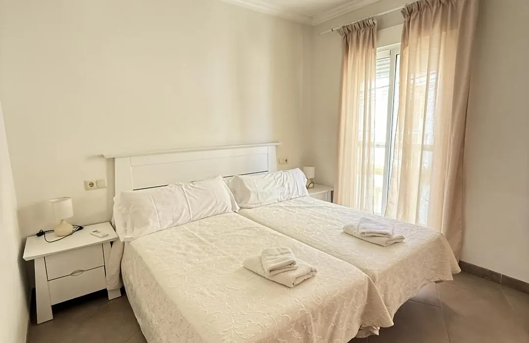 Apartamentos Turísticos Plaza del Olvido-1