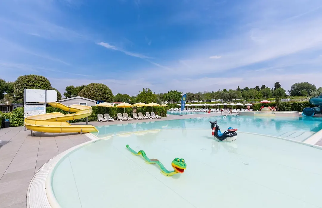 Club del Sole Le Palme Lazise Family Collection-1