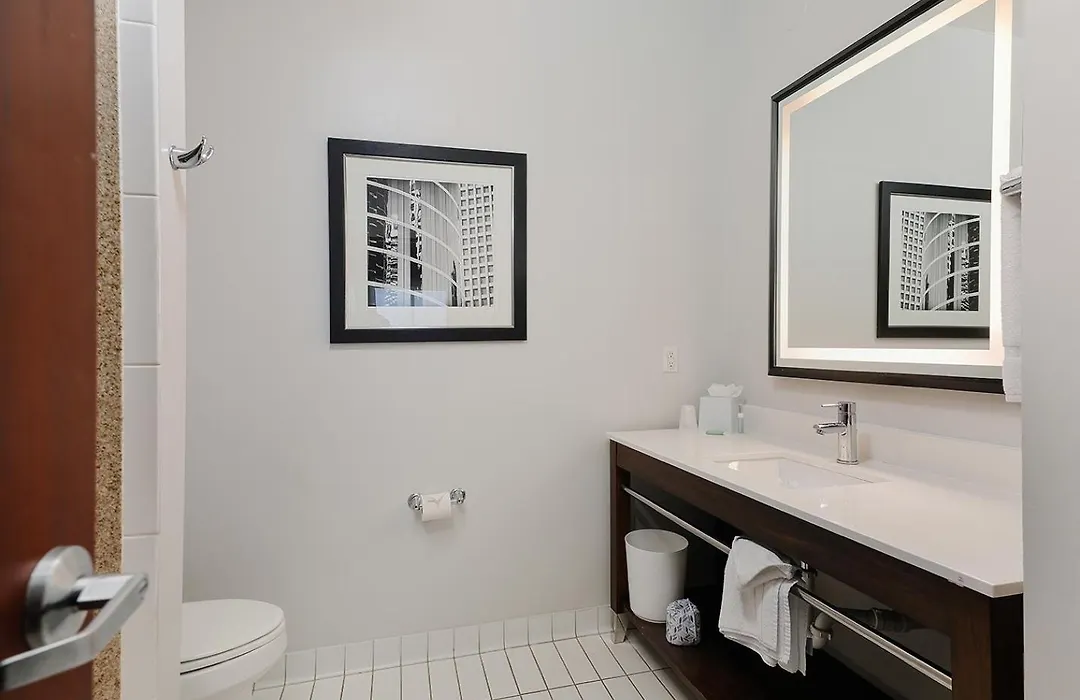 Four Points By Sheraton Houston Hobby Airport-1