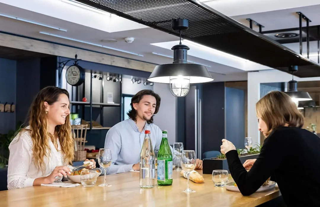 Ibis Bordeaux Centre Meriadeck-1