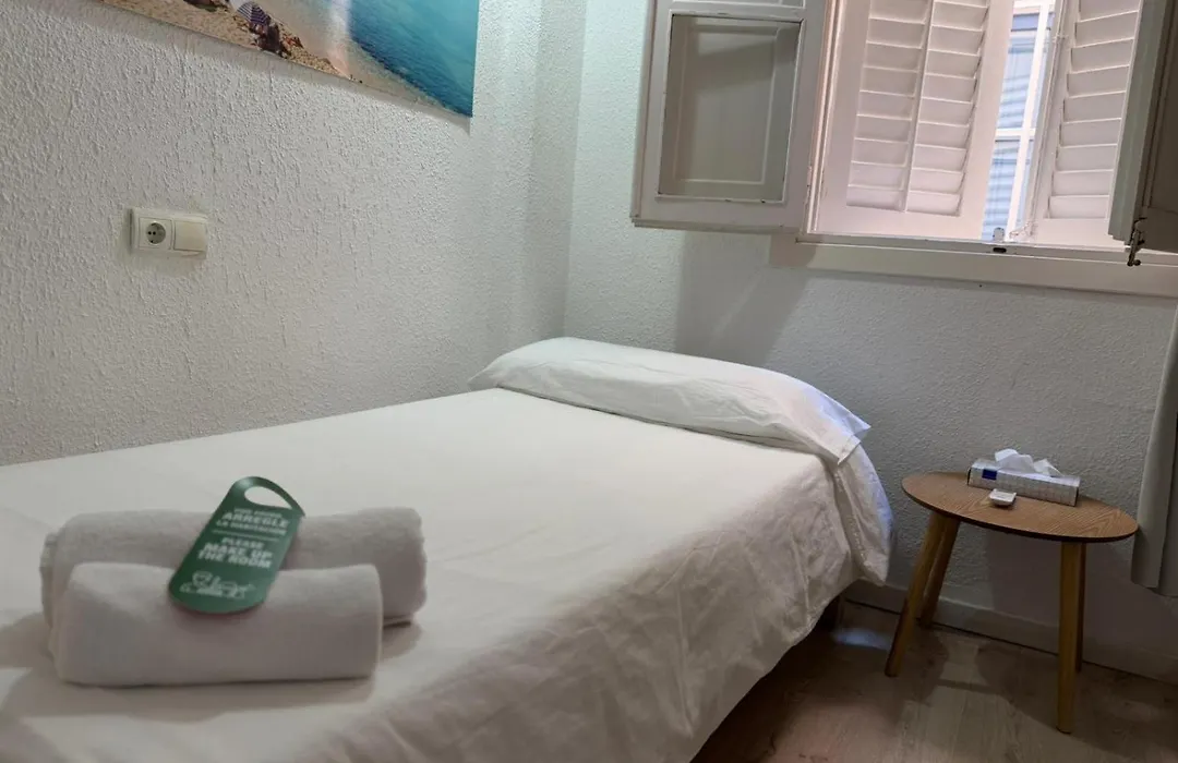 Hostal Ibiza-1