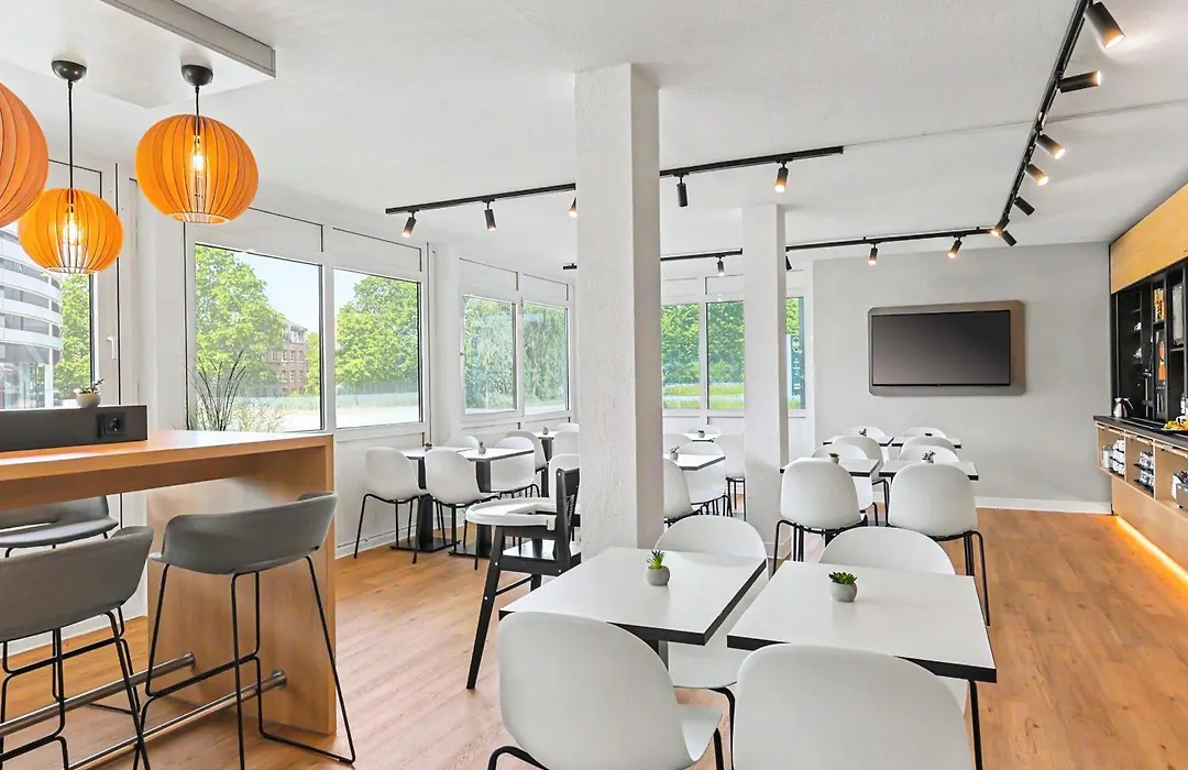 B&B Hotel Lübeck Berliner-Platz-1