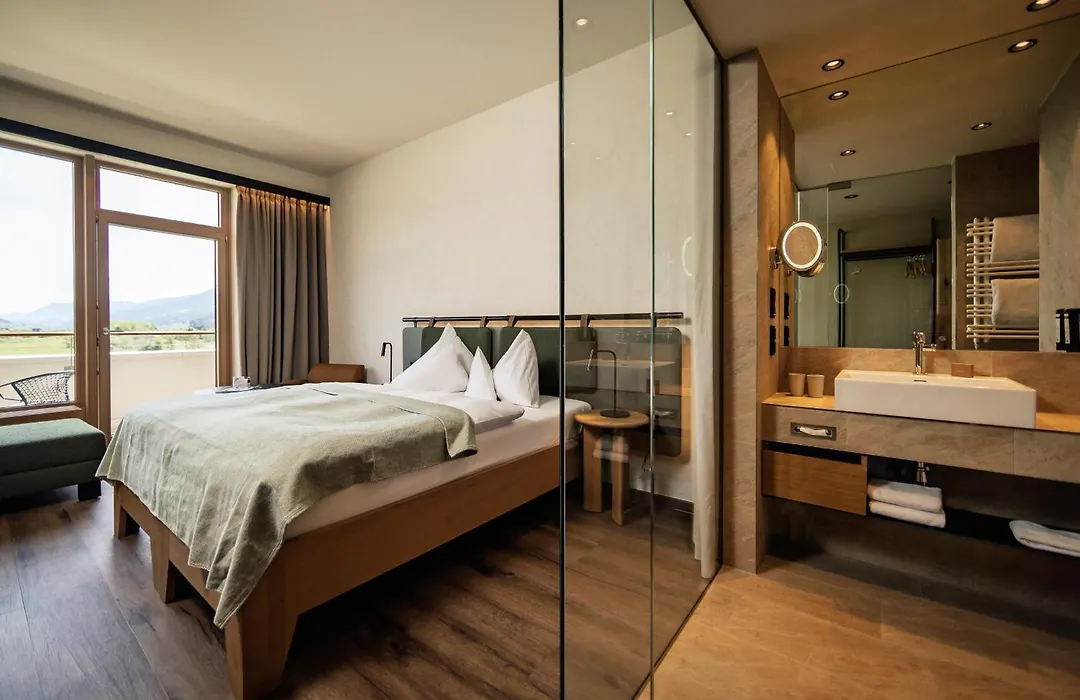 Tauern Spa Hotel & Therme-1
