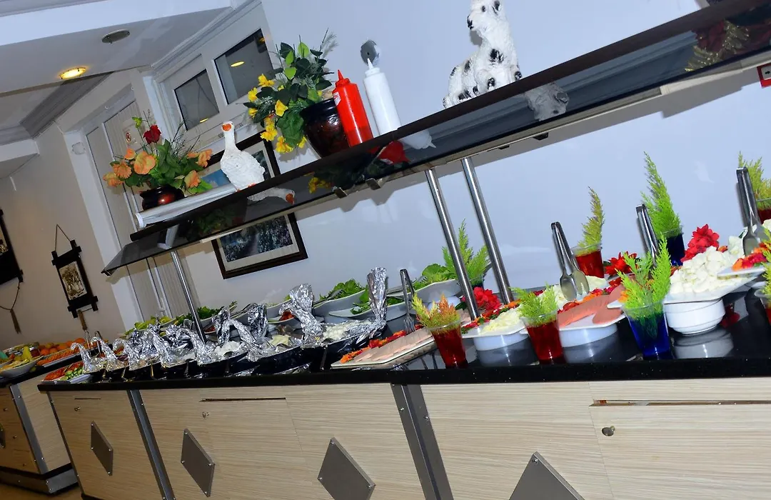 Muz Hotel-1