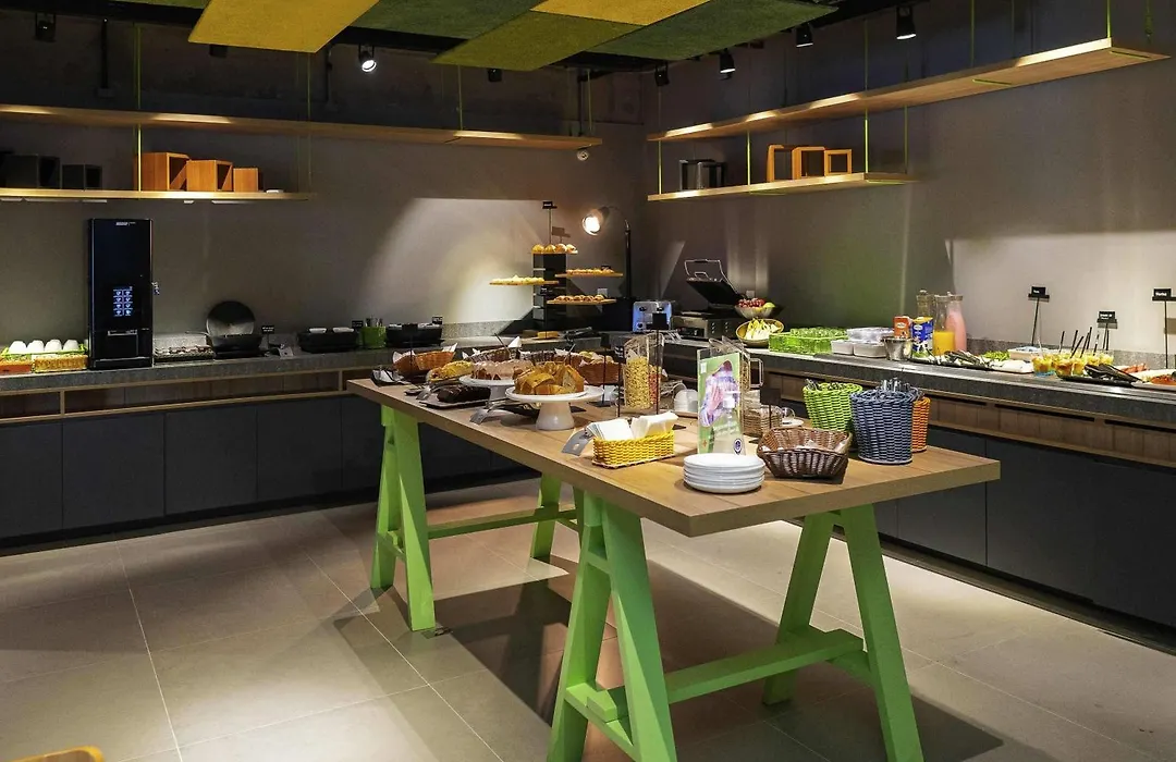 ibis Styles Porto Alegre Moinhos de Vento-1
