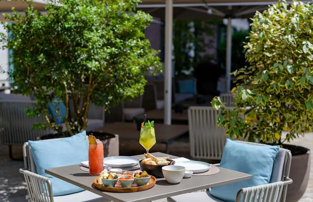 Moevenpick Hotel Basel-1