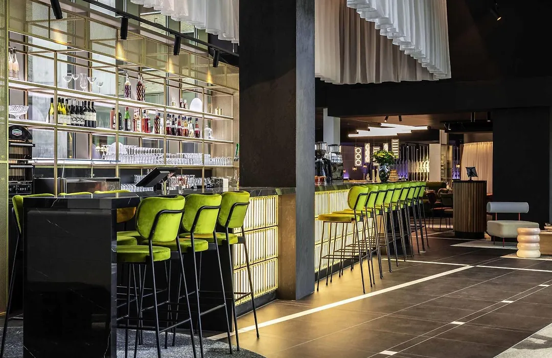 Mercure Amsterdam North Station-1