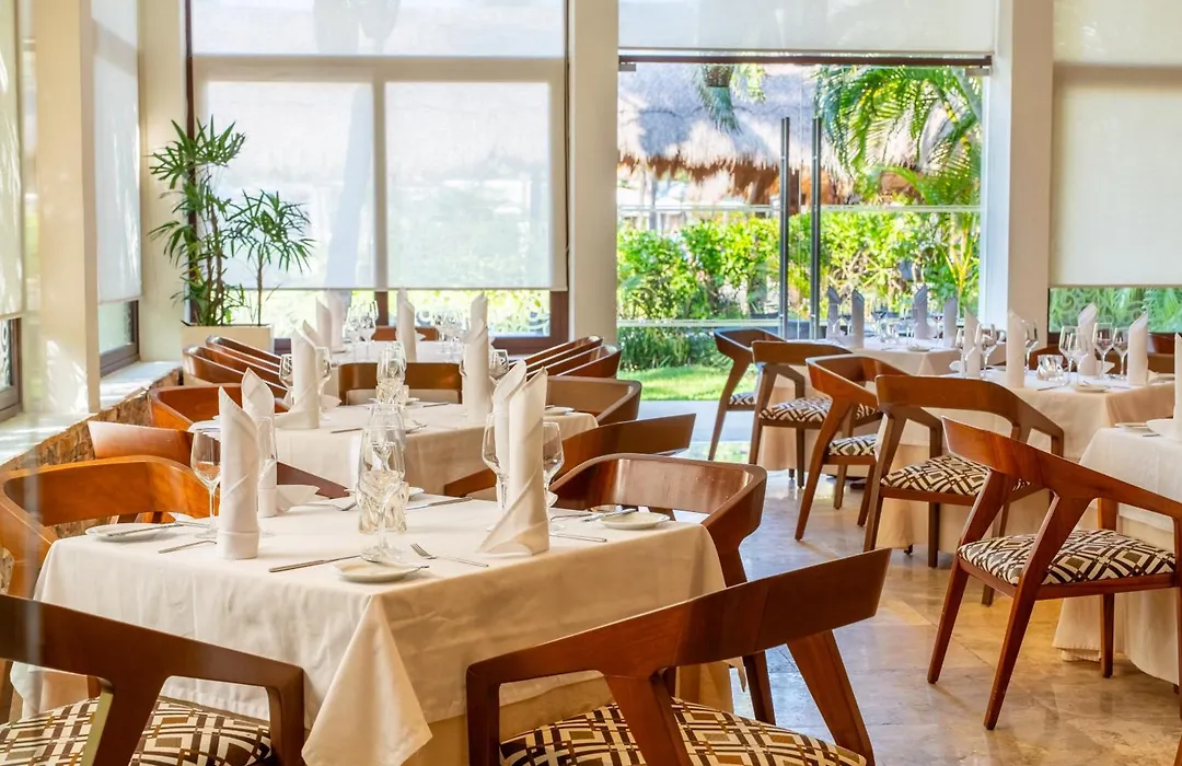 Akumal Bay Beach & Spa Resort-1