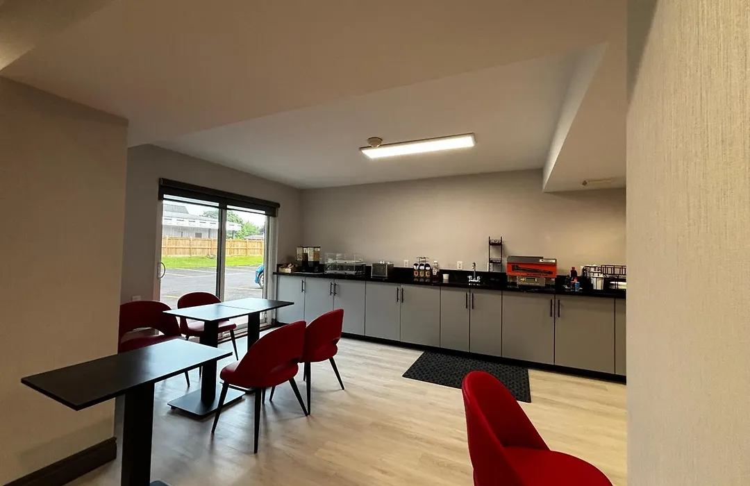 Ramada By Wyndham Kingston-1