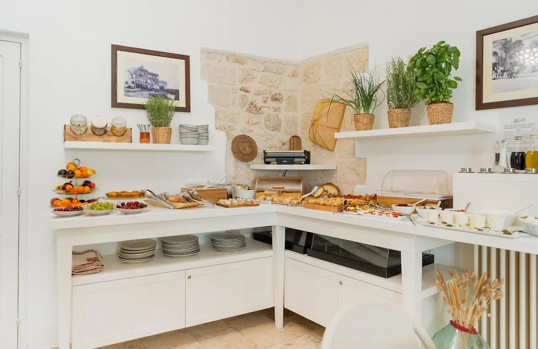 Antico Mondo Rooms & Suites-1