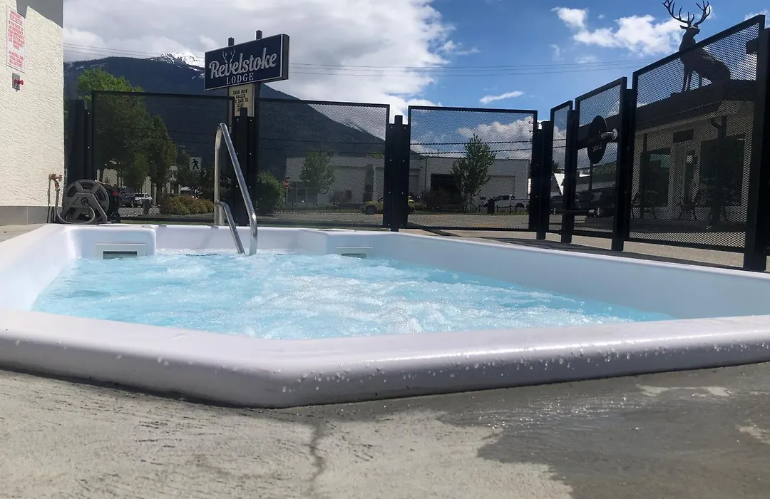 Revelstoke Lodge-1