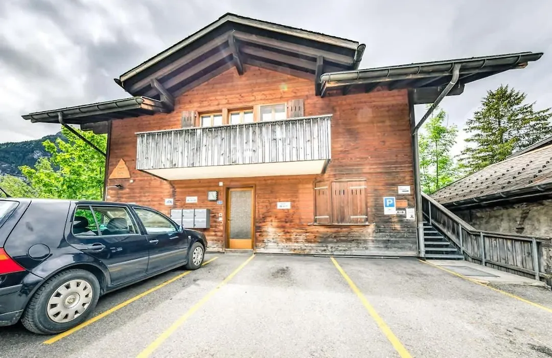 First Apartment - Aare Jungfrau AG-1