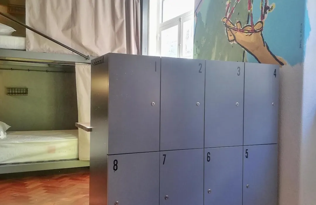 Draft Hostel & Rooms-1