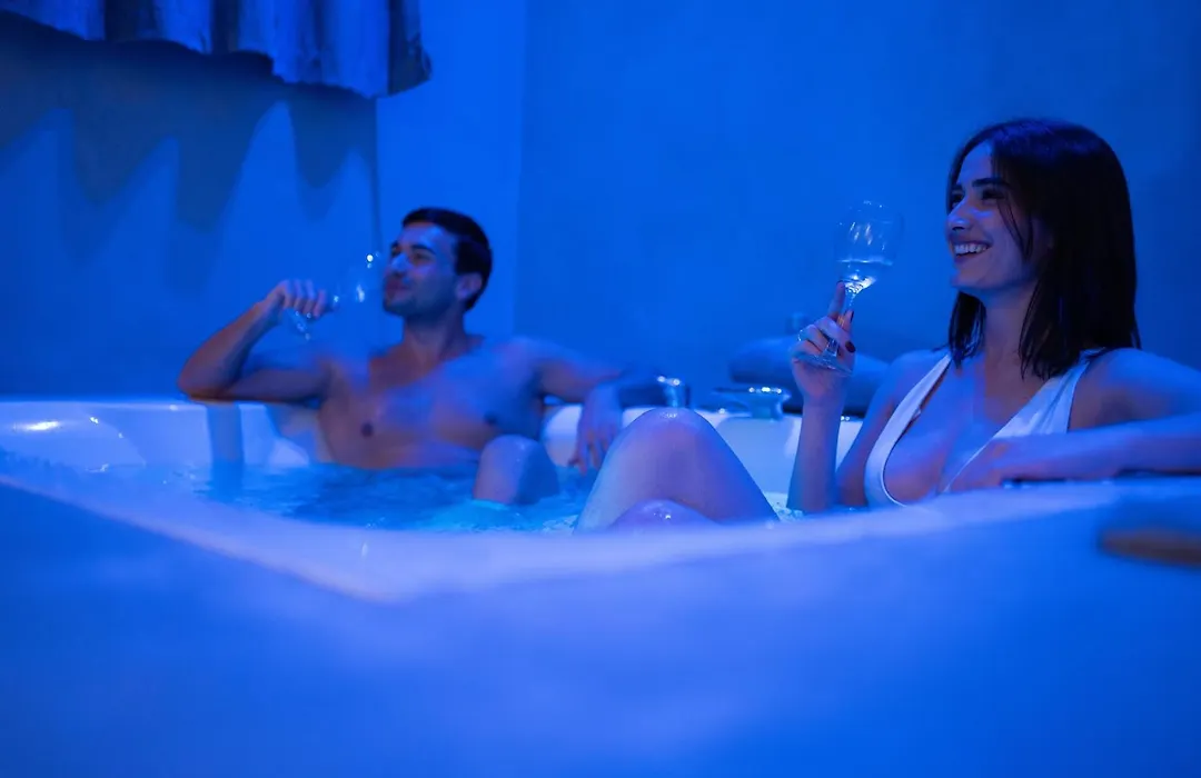 Four Luxury Suite-1