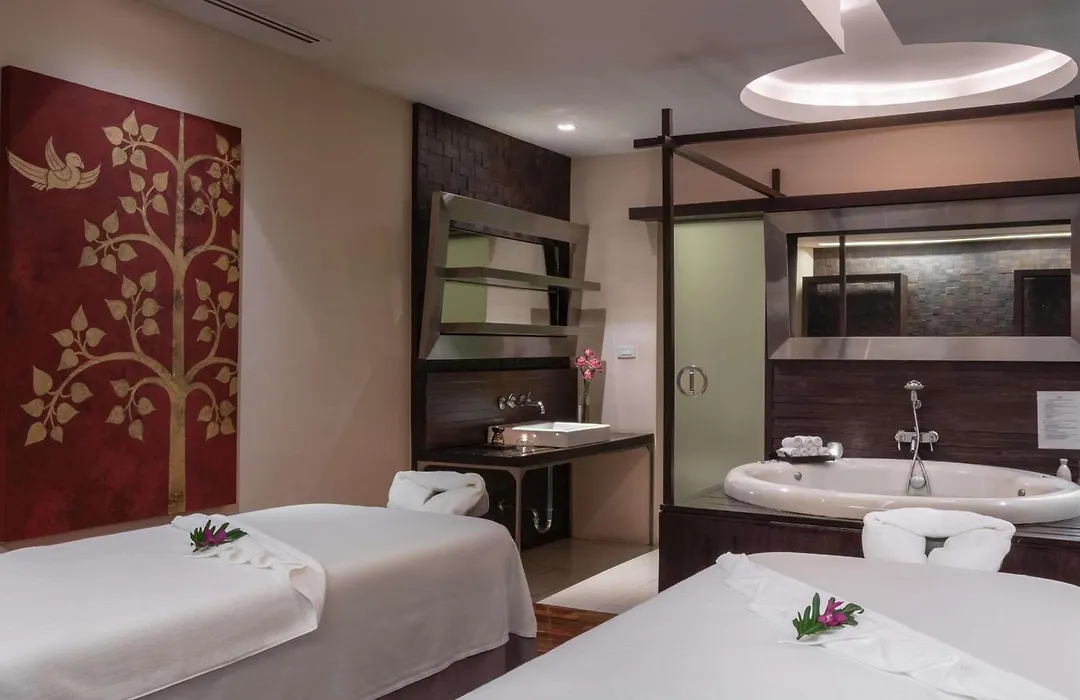 Pullman Bangkok Hotel G-1
