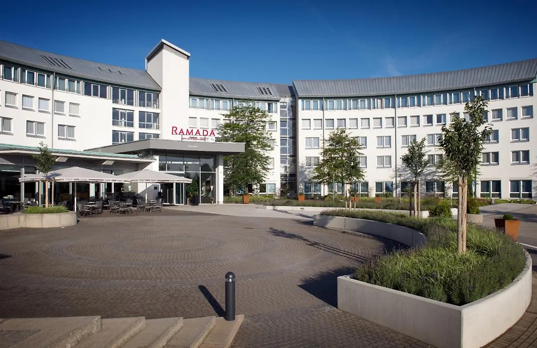 Ramada By Wyndham Dresden-1
