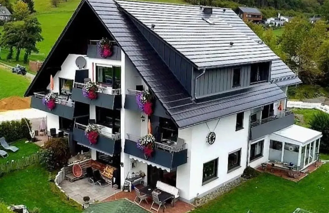 Ferienwohnungen Landhaus Meran-1