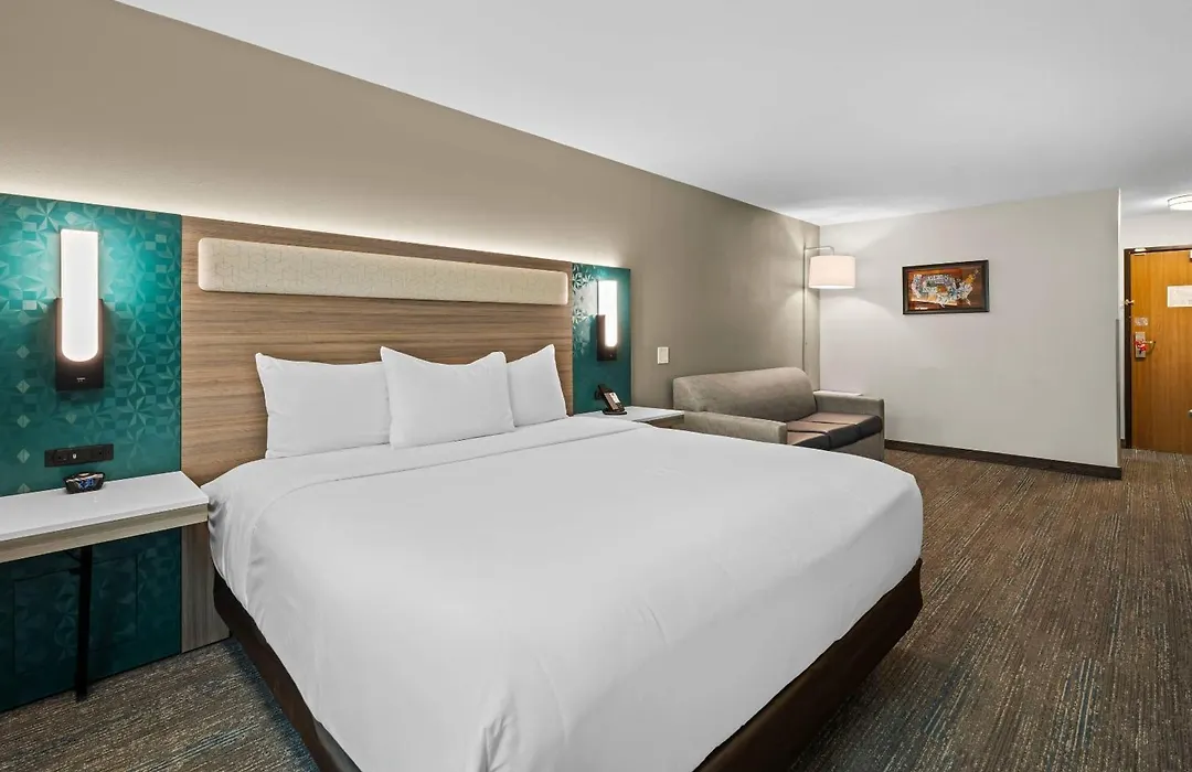 Econo Lodge Inn & Suites Santa Fe South-1