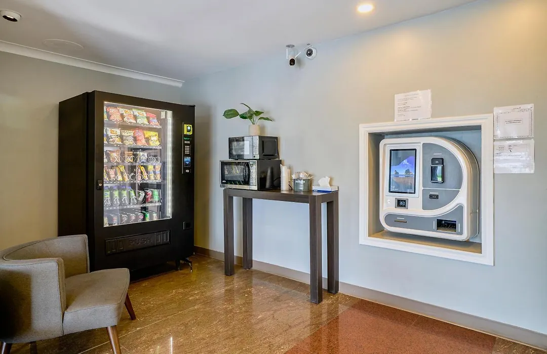 Motel Newstar Laval-1