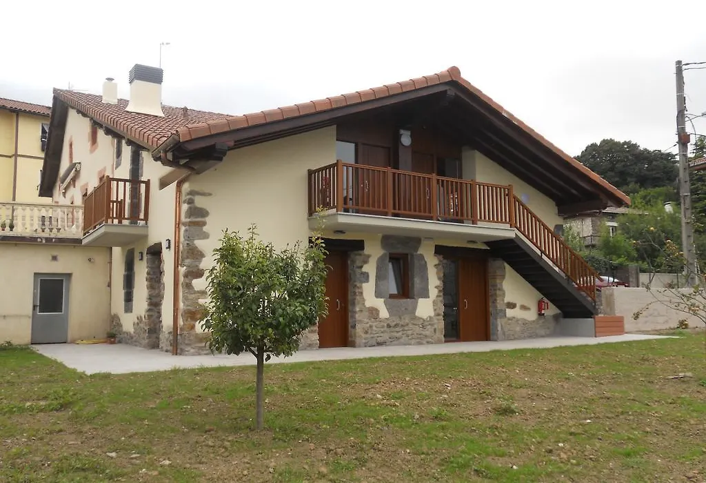 Apartamentos Aldagaia-1