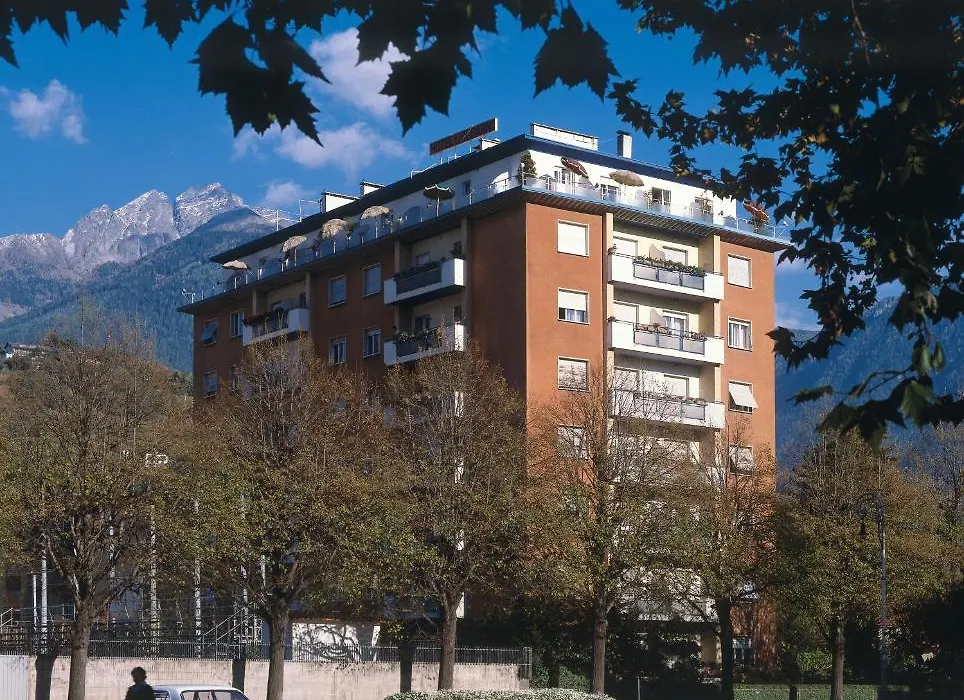 Hotel Lux-1