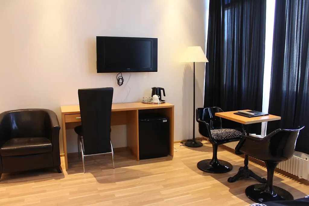 4Th Floor Hotel-1