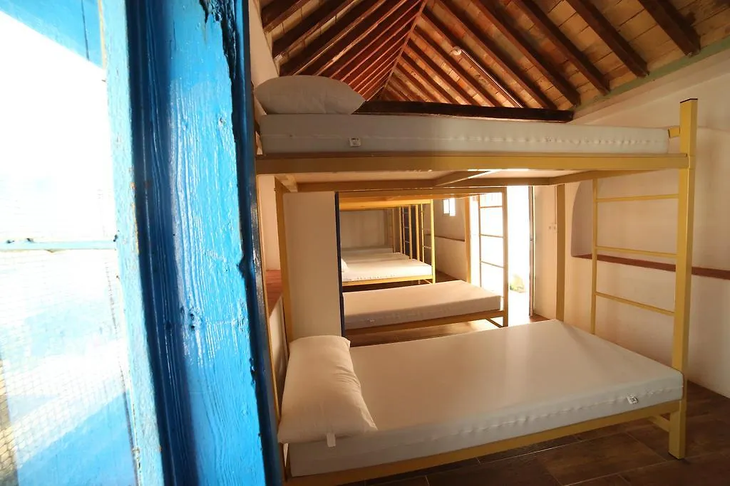 Wake Up In Tarifa Hostel & Restaurant Lounge-1