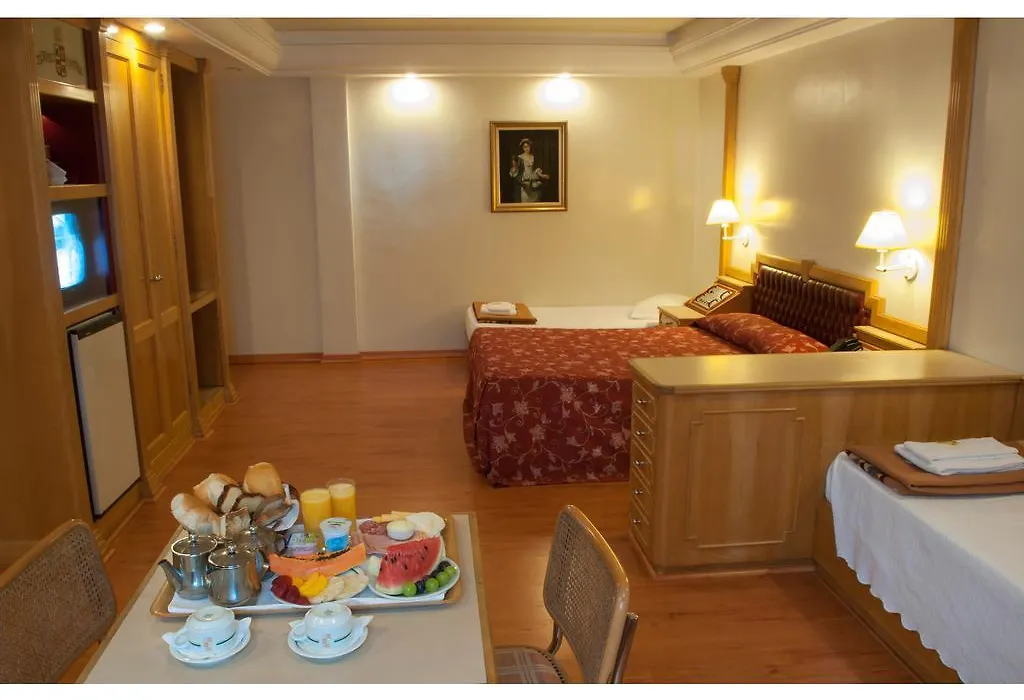 King Hotel-1