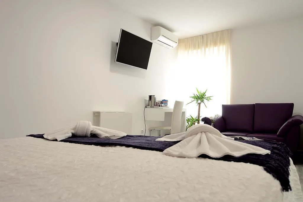 Hostal Alexis Madrid-1